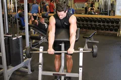 Curl barre inversé pupitre