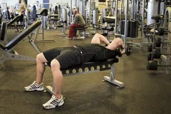 Extension triceps haltère prise pronation