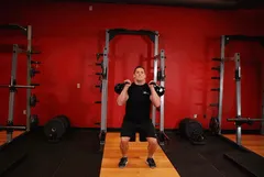 Jeté kettlebell deux bras
