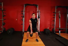 Épaulé-jeté un bras kettlebell