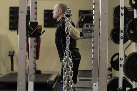 Squat avec chaînes