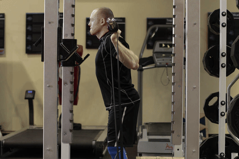 Squat sur box avec élastiques